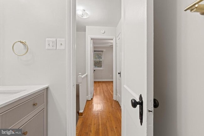 Building Photo - 340 Wesmond Dr