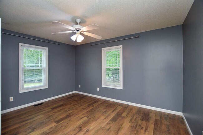 Building Photo - 2-Bedroom, 1-Bath Home in Fort Mill | $1,995 per Month