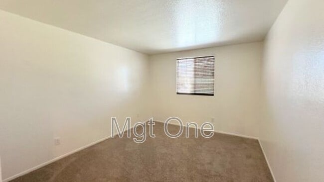 Building Photo - 20823 Westbury Rd