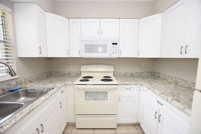 Building Photo - 1212 Waterview Blvd W