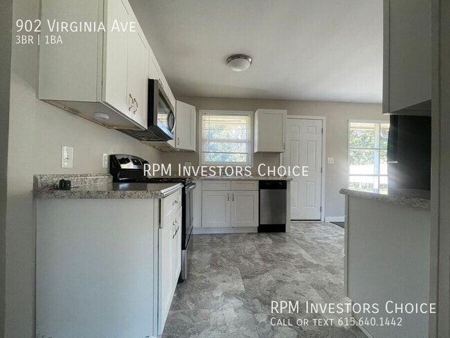 Building Photo - 902 Virginia Ave