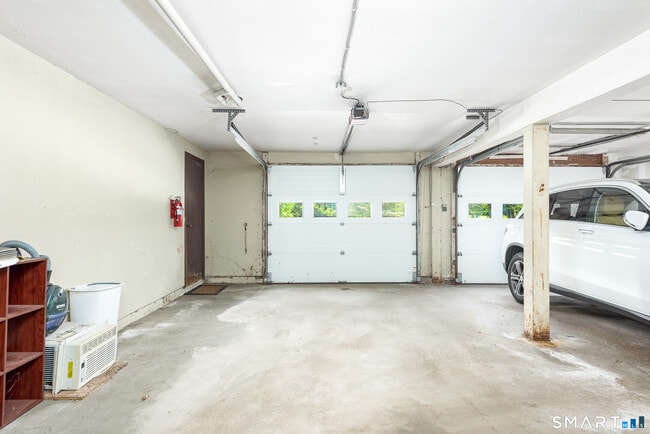 Building Photo - 54 Willieb St