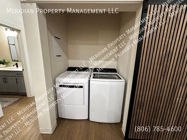 Building Photo - 5912 Erskine St