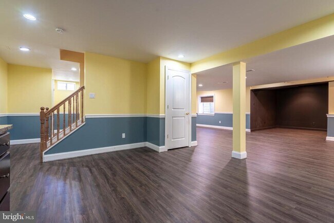 Building Photo - 576 Championship Dr