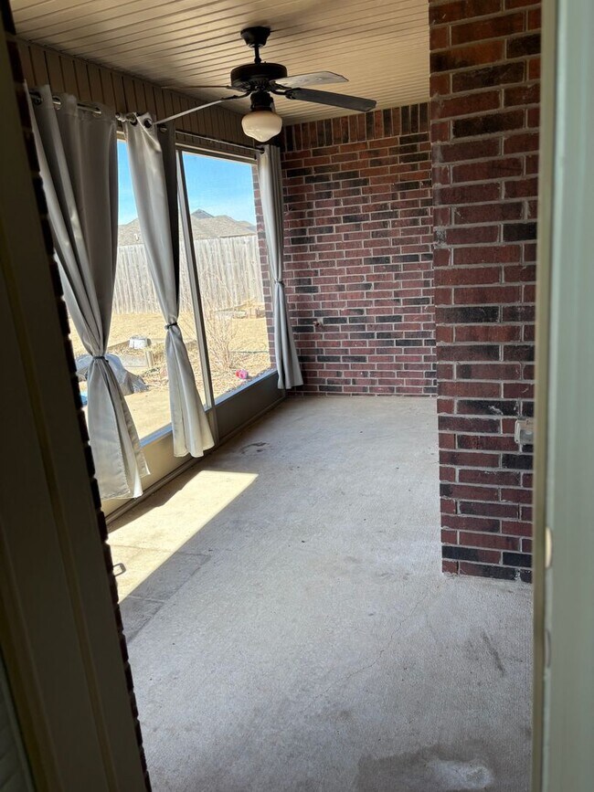 Building Photo - NEWER HOME - ALL APPLIANCES INCLUDED - LARGE FENCED IN BACKYARD