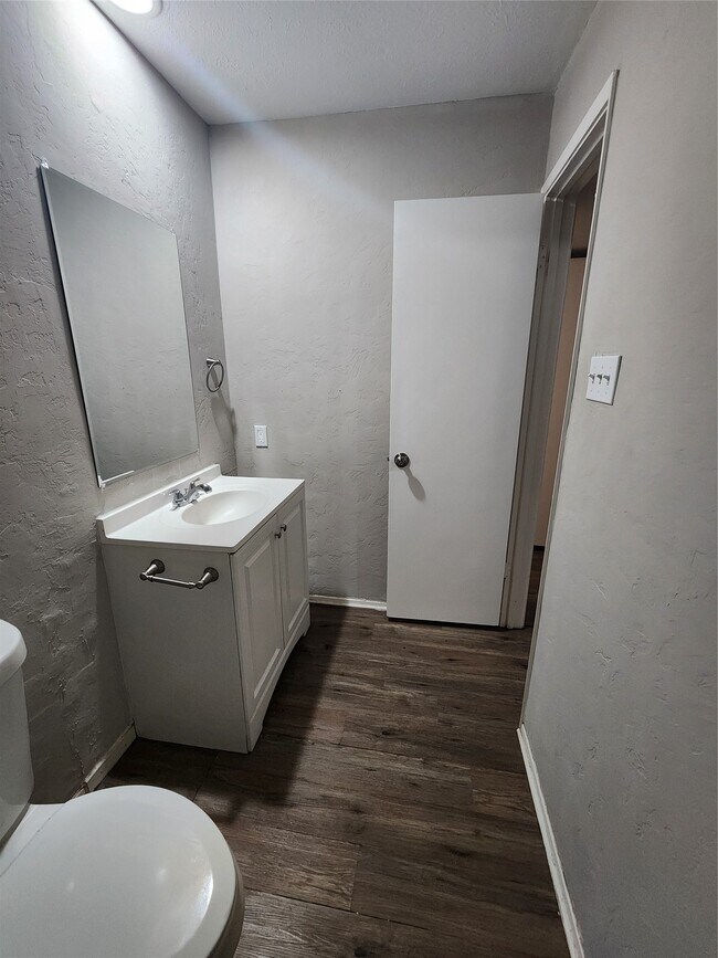 Building Photo - 3822 Broken Elm Dr