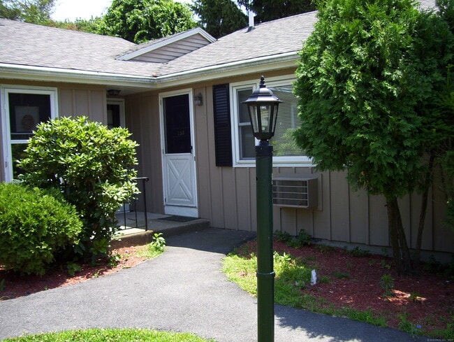 Primary Photo - 157 Allen St