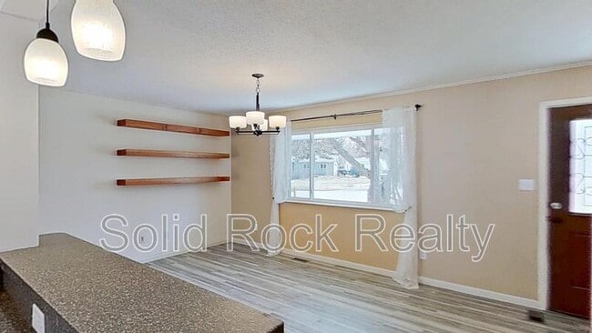 Building Photo - 4018 Goldenrod Dr