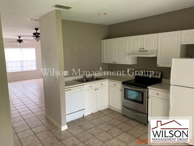 Building Photo - 4245 Plantation Cove Dr