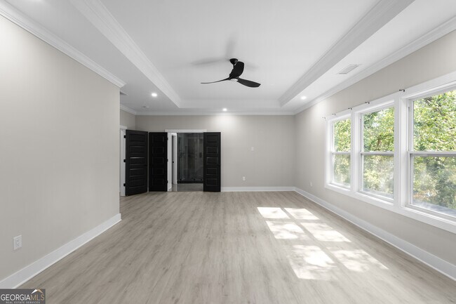 Building Photo - 1331 Diamond Ave SE