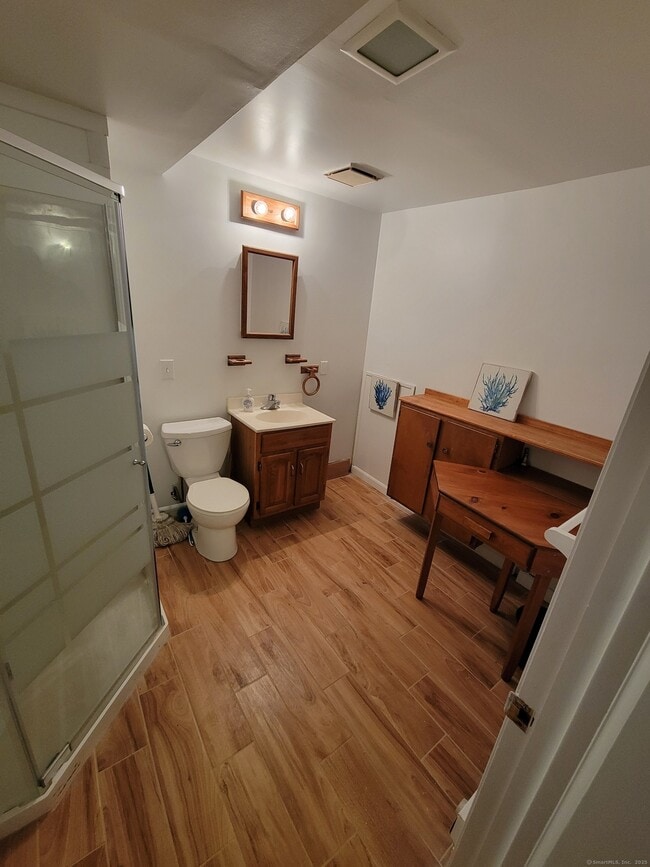 Building Photo - 28 Bonnie Brae Dr
