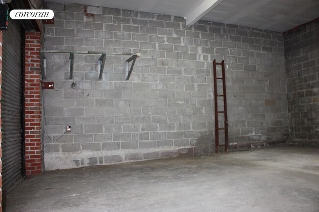 Building Photo - 393 Manhattan Ave