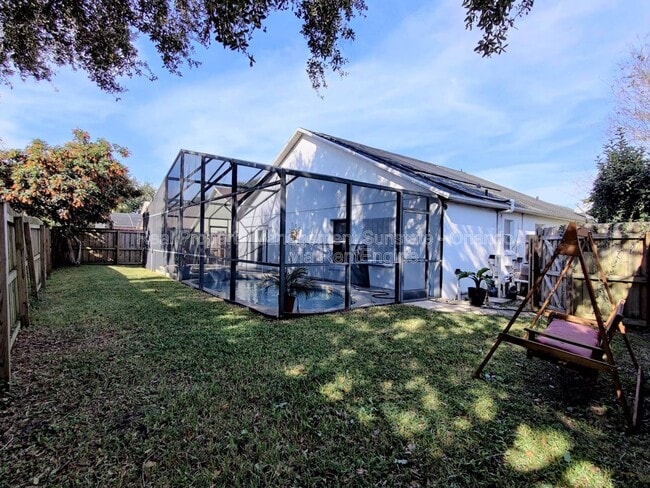 Building Photo - 5662 Rywood Dr