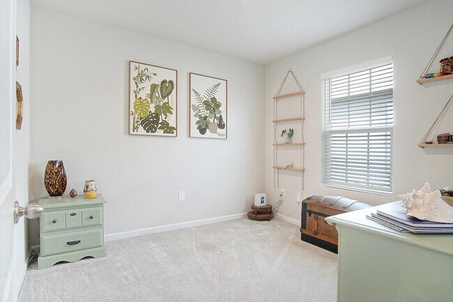 Building Photo - 266 Raspberry Rd