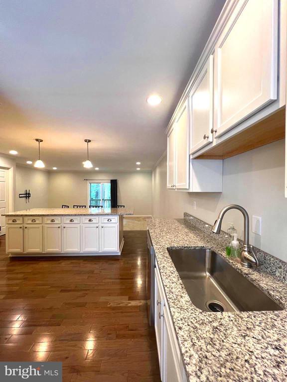 Building Photo - 1221 Kirby Cir