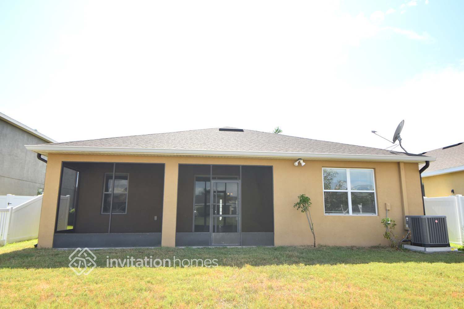 Building Photo - 574 Vista Ridge Dr
