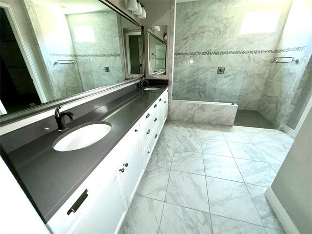 Building Photo - 9717 Orangewood Trail