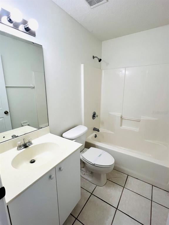 Building Photo - 78 Plainview Dr