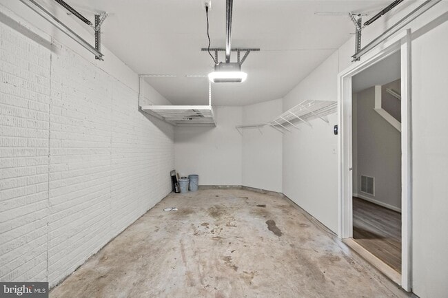 Building Photo - 2448 Rolling Plains Dr
