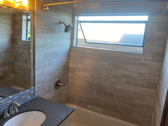 Building Photo - Ward Apartments LLC