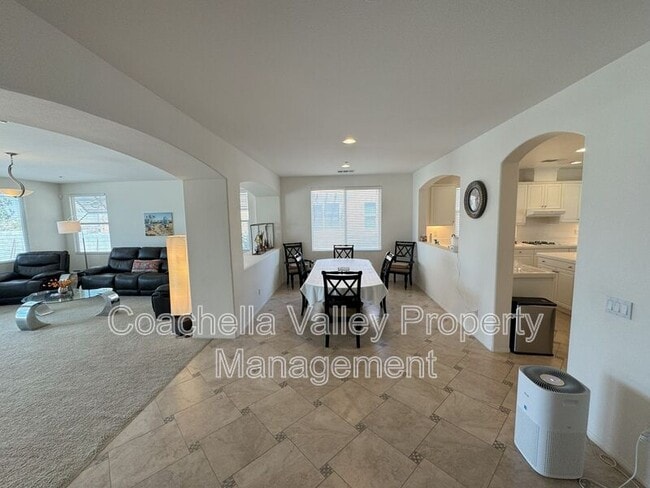 Building Photo - 1290 Esperanza Trail