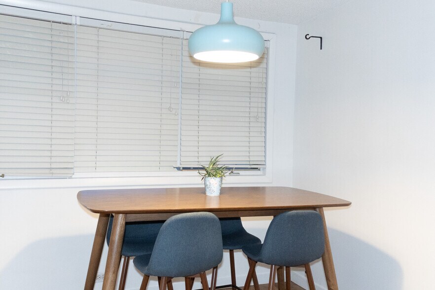 Building Photo - 2225 Buchtel Blvd