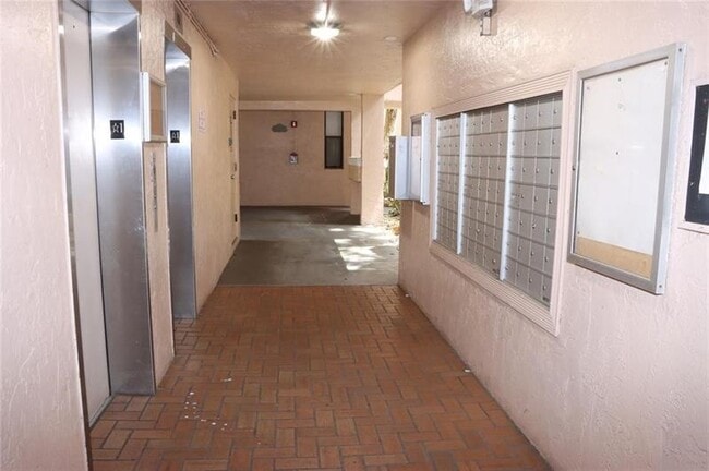 Building Photo - 6800 Cypress Rd