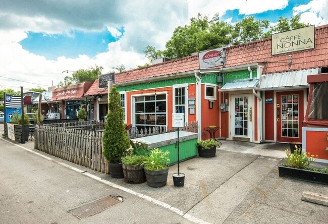 Building Photo - 312 Sloan Rd