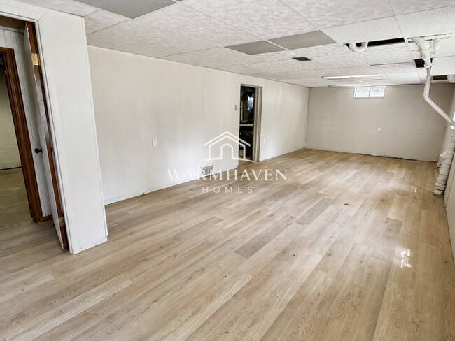 Building Photo - 770 Danner Rd