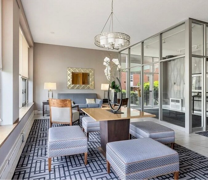 Building Photo - 20 Hammond Pond Pky