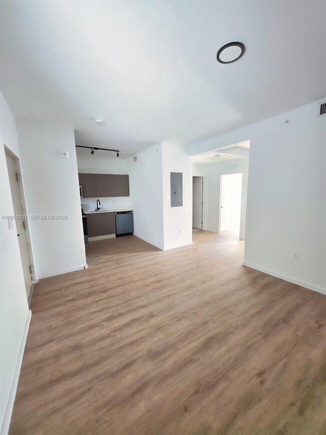 Building Photo - 753 NW 30th St