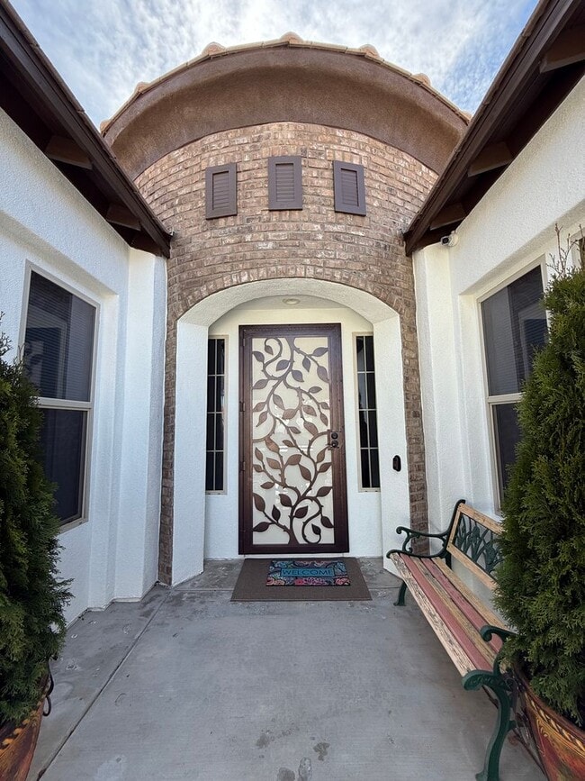 Building Photo - Stonebrook Estates-3 Bedrooms, 3351 SQFT of Luxury & Entertainment