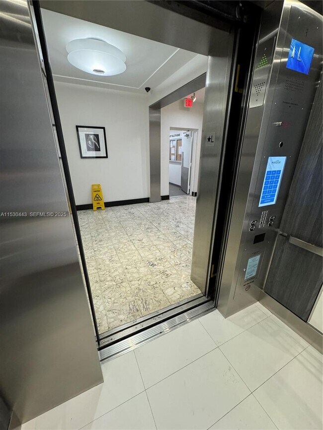 Building Photo - 1200 West Ave