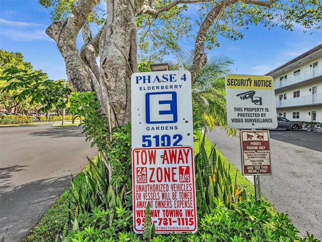 Building Photo - 5102 NW 36th St