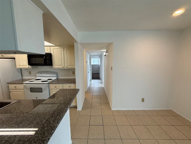 Building Photo - 8048 Sands Point Dr