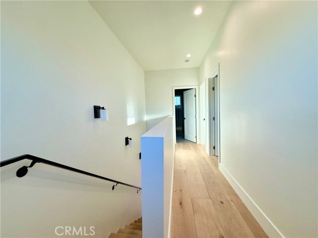 Building Photo - 22404 Vanowen St