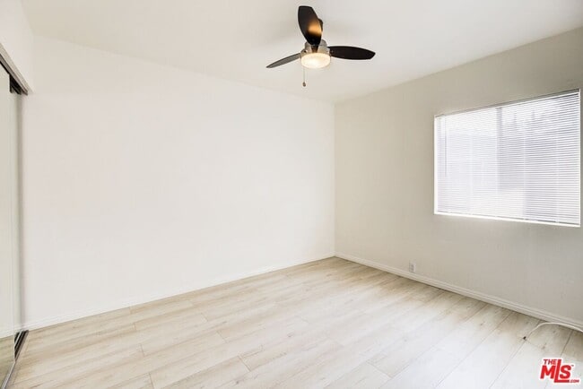 Building Photo - 3659 6th Ave