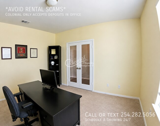 Building Photo - 402 Vega Ln