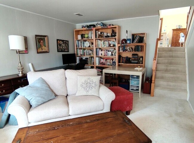 Building Photo - 11106 Del Rio Dr