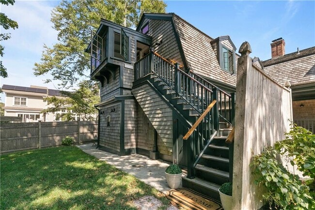 Primary Photo - 99 Coggeshall Ave