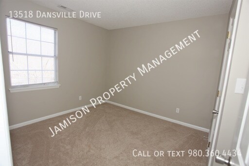 Building Photo - 13518 Dansville Dr