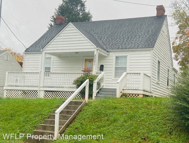 Building Photo - 2 br, 1 bath House - 2021 Rose Ln