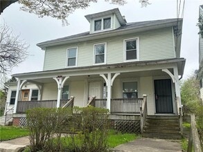 Building Photo - 621 Jay St