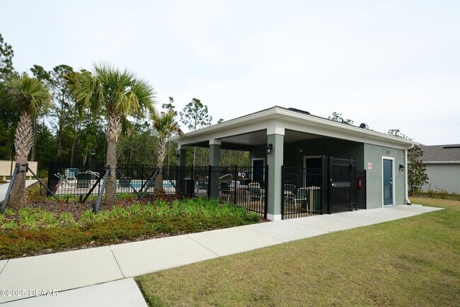 Building Photo - 285 Sunset Point Dr