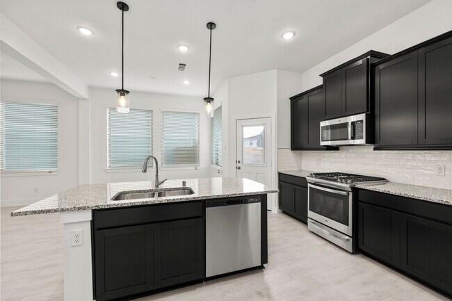 Building Photo - 7810 Starfish Arbor Dr