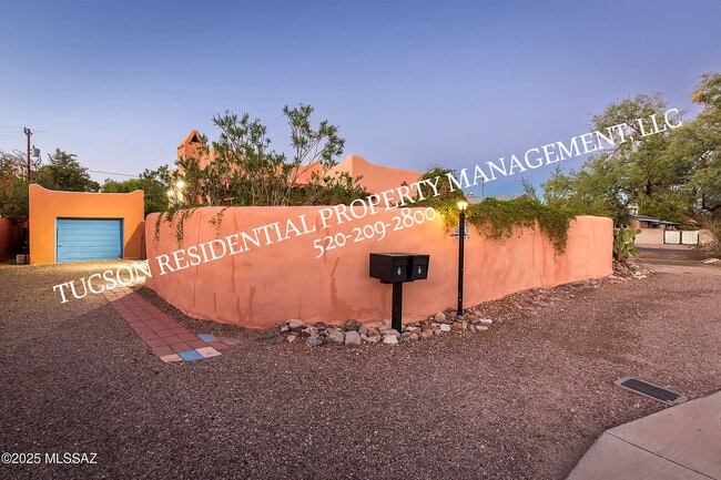 Building Photo - 3275 E Pima St