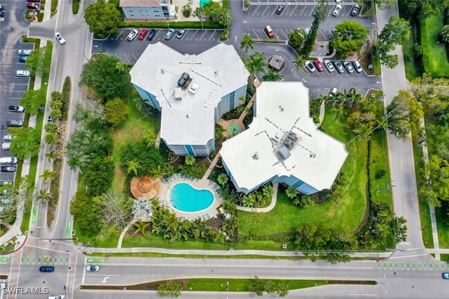 Primary Photo - 1300 Gulf Shore Blvd N