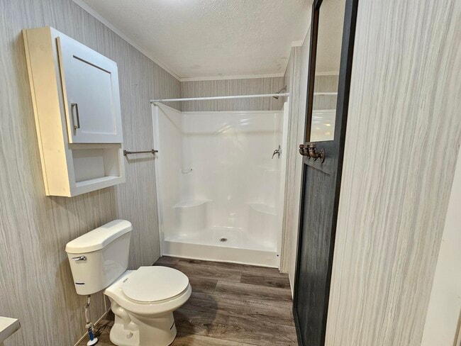 Building Photo - 46000 Geddes Rd