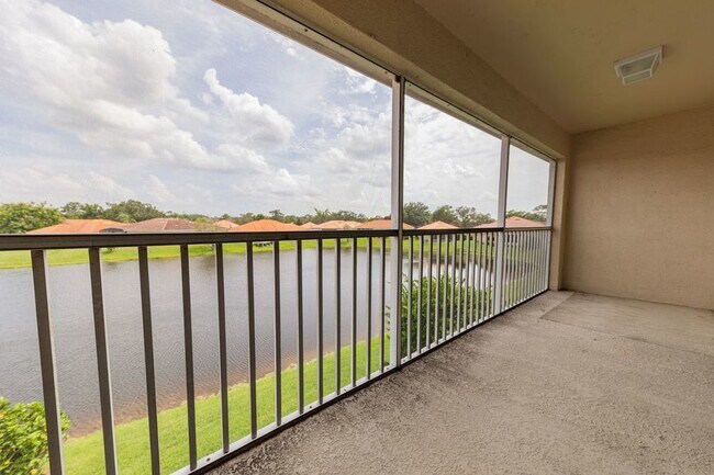 Building Photo - 2218 Garden Lake Dr