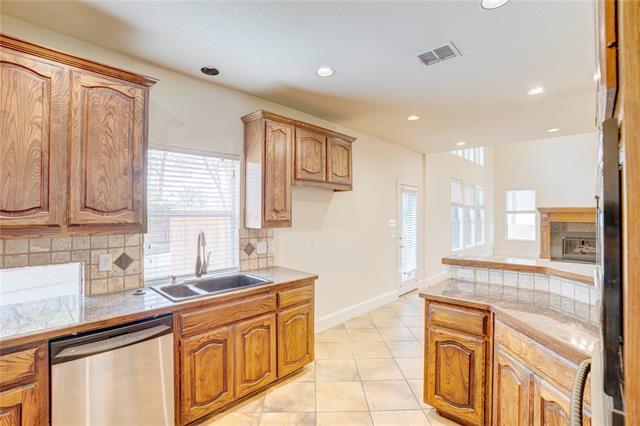 Building Photo - 2056 Stonecourt Dr